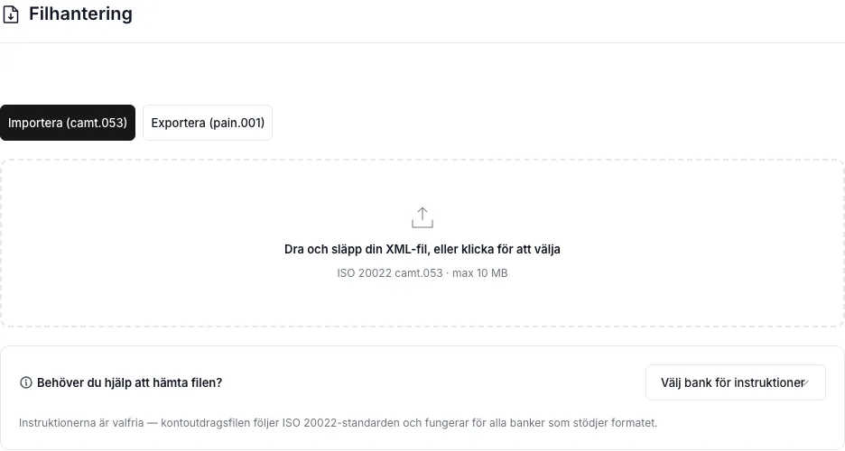 Filhantering-fliken med två underflikar Importera och Exportera, en dra-och-släpp-zon för camt.053-XML och en bankhjälp-väljare för per-bank-instruktioner.